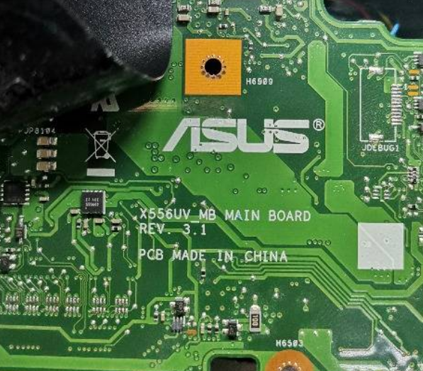 Asus x556uv не включается